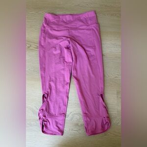 Under Armour Cropped Leggings Women’s Size M Pink